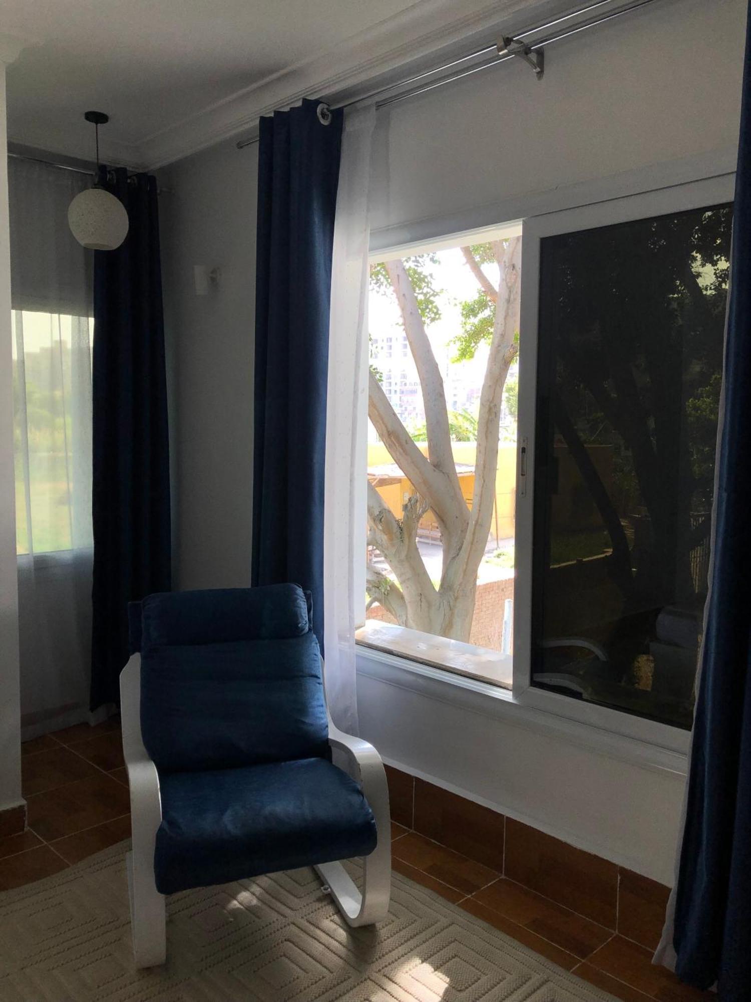 La Perle Du Nil , Boutique